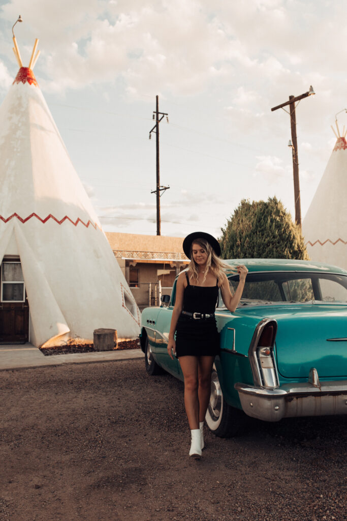 Hit the road with my Route 66 travel guide! I’m sharing all my favorite road trip stops for the perfect Route 66 itinerary ✨ Step back in time in a diner straight out of the 1950s in Albuquerque New Mexico, explore the mesas of Petrified Forest National Park, “stand on the corner” in Winslow Arizona, and stop at the iconic Wigwam Motel, one of the best Route 66 Photography spots. #route66 #flagstaff #grandcanyon #roadtrip